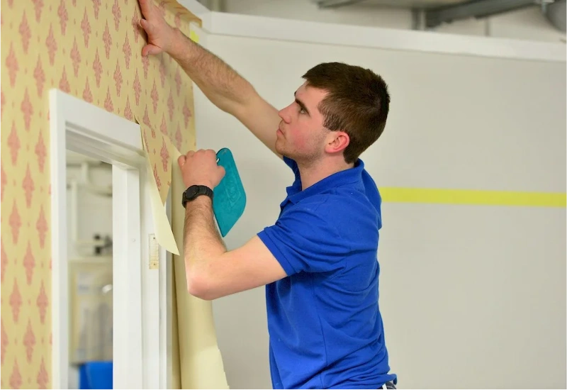 Professional wallpaper repair and replacement service